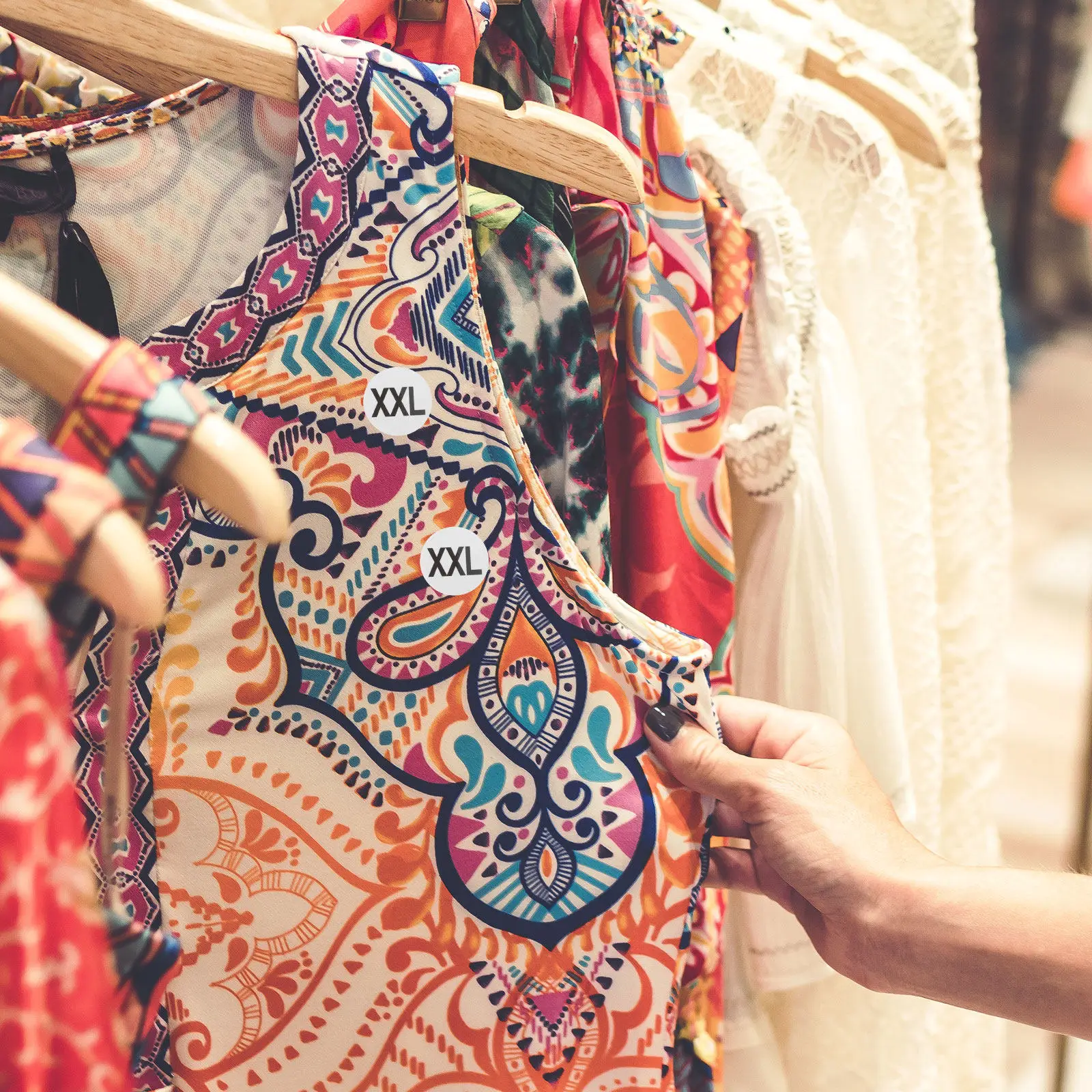 350개 검정색 자체 접착식 사이즈 라벨 스티커 (의류 소매용, 향상된 가시성, 다용도, 티셔츠, 스웨터, 코트 사이즈)