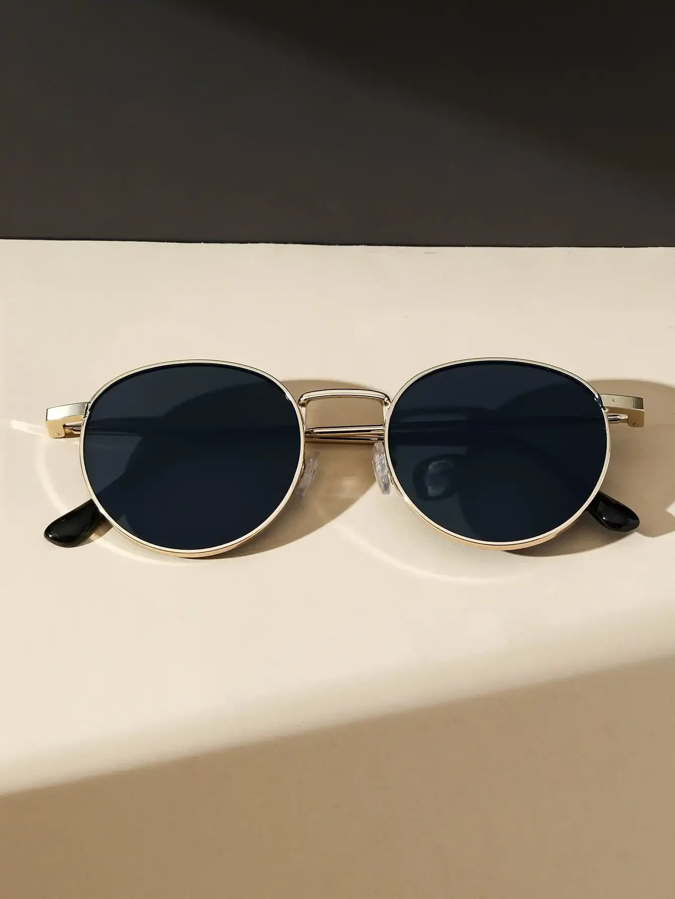 1PC Unisex Metal Round Frame Vintage Y2K Casual Sunglasses For Outdoor Daily Vacation Driving Clothing Accessories 2