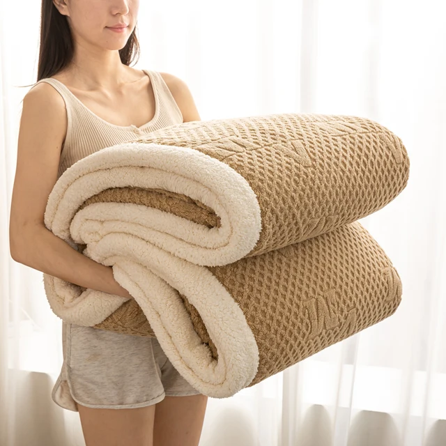 Vintage Jacquard Carved Velvet Throw Blanket – Double-Layer AB Version, Thick & Plush 1
