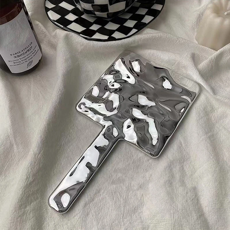 Ins 액체 모양 사각형 거울, 미니 휴대용 데스크탑 화장품 거울, 메이크업 거울, 여행 금속 휴대용 뷰티 거울