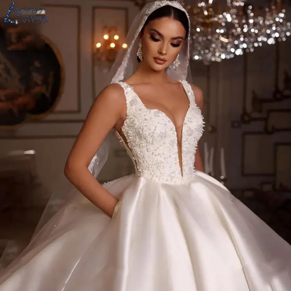 LAYOUT NICEB Luxury Sleeveless Satin Wedding Dress Princess Plus Size A-Line Bride Gowns Sleeveless Vestido de Noiva Custom Made 4