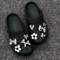 Hot sales Hole Shoe Charms for DIY Electroplated Flower Love Shoe Buckle Decoration for Shoe Charm Accessories Kids Party Gift