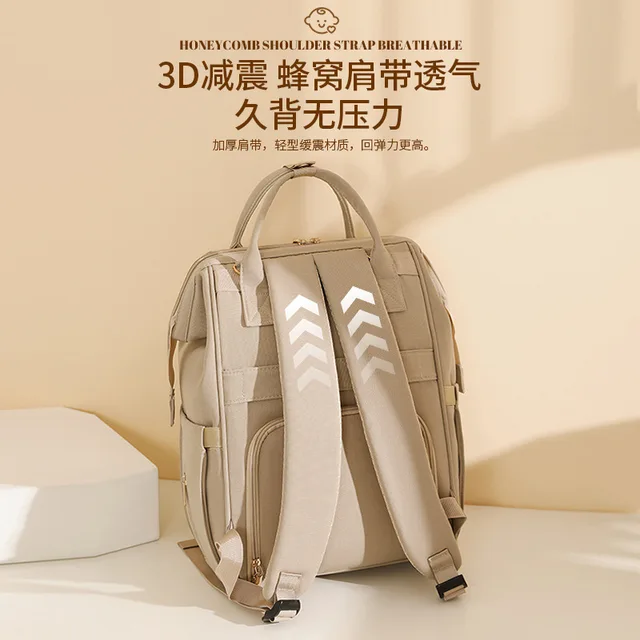 2025 New Mommy Large Capacity Up And Down Layered Maternal And Child Backpack High End Mommy Bag Anti Splashing Pre Delivery Bag 3