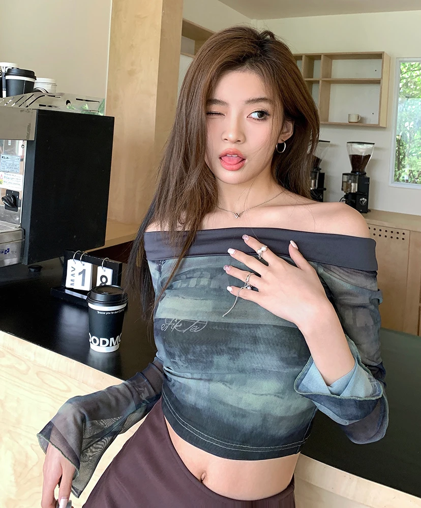 

Tops for Women 2023 Summer New One-shoulder Off Shoulder Mesh Stitching T-shirt Trumpet Sleeve Long-sleeved Short Thin Slim Top