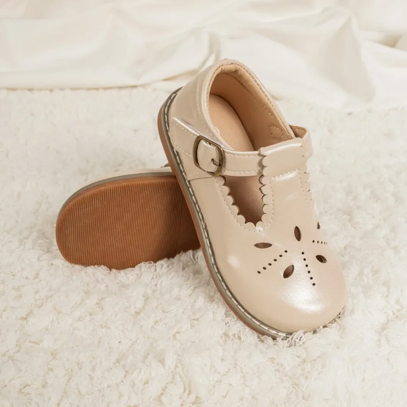 Leather Kids Flat Shoes Classic T-strap for Little Girls