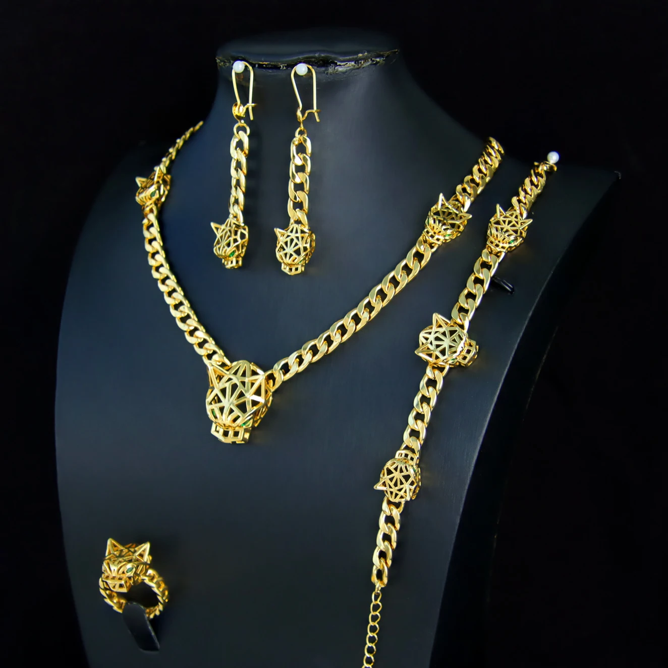 Luxus Dubai Gold Farbe Leopard Anhänger Halskette Set 21k Gold Überzogene Italienische Mode Panther Colliers Saudi Party Schmuck