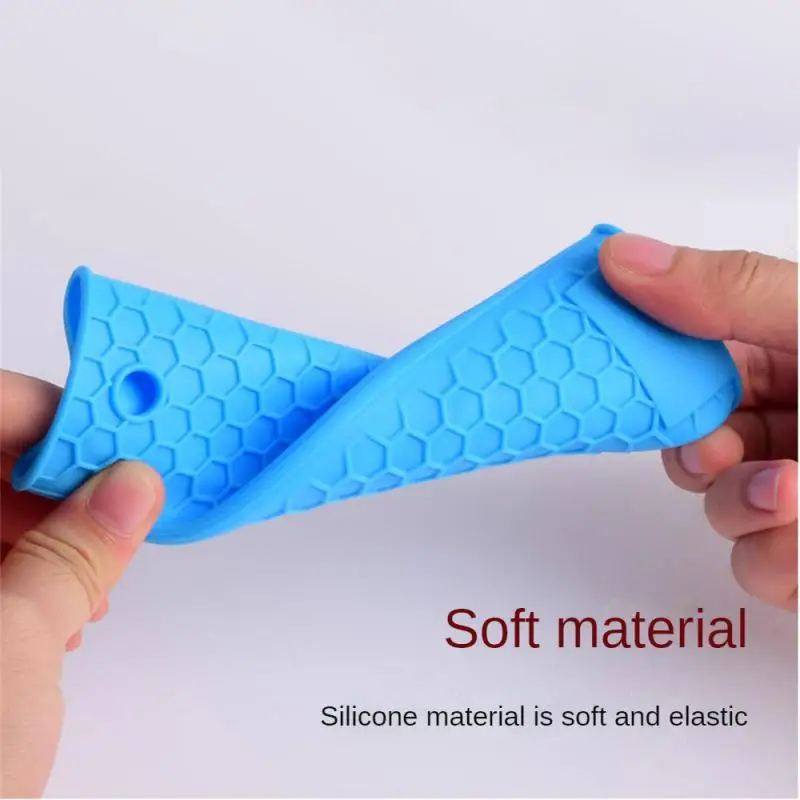 1 Pc Silicone Pot Pan Handle Saucepan Holder Sleeve Non-slip Cover Grip Cookware Parts Unique Kitchen Tools pot handle cover pot handle holder