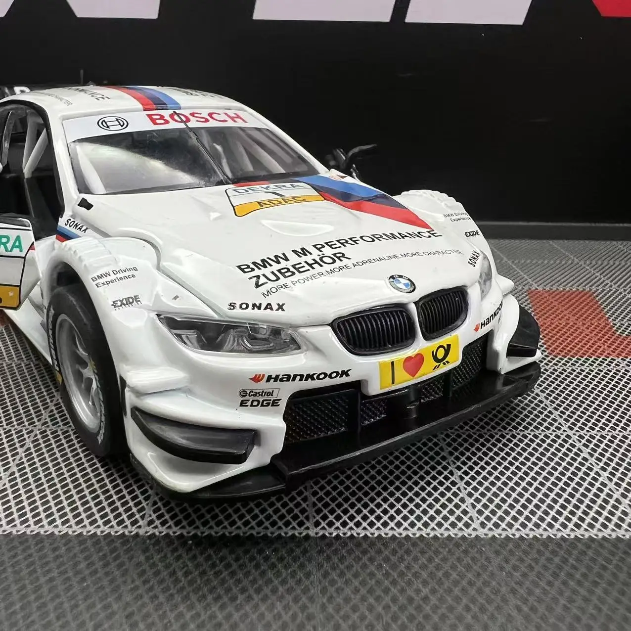 1:32 BMW M3 DTM Luxury Race Car High Simulation Exquisite