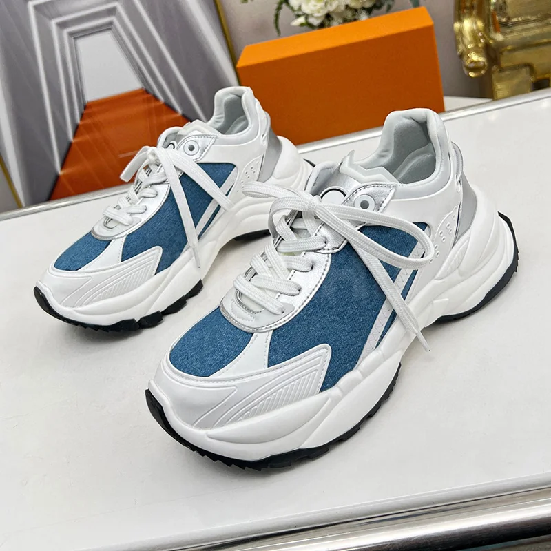 

Women Flat Shoes Autumn Winter New Cross Tied Design Round Toe Thick Bottom Height Increasing Sneakers Leisure Fashion Loafers