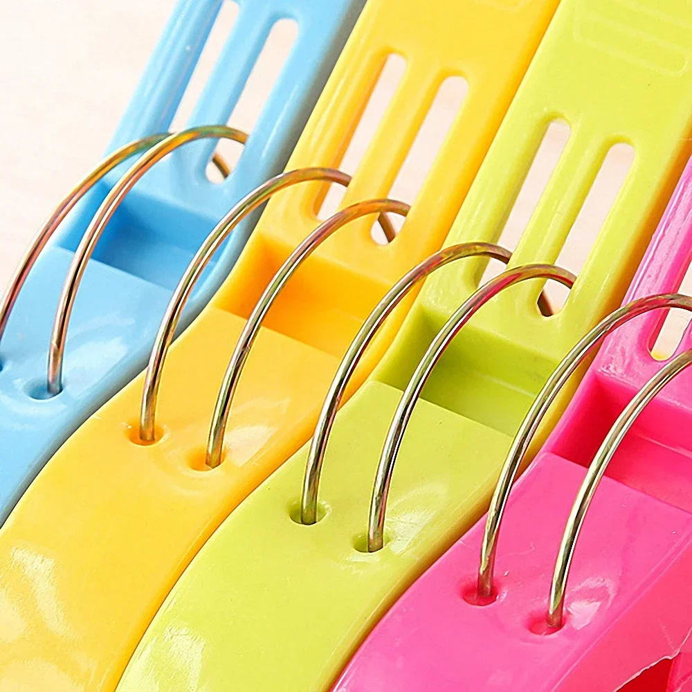 4Pcs Beach Towel Clips Plastic Quilt Peg for Laundry Sunbed Lounger Clothes Pegs Home Bathroom Organization Tools 6