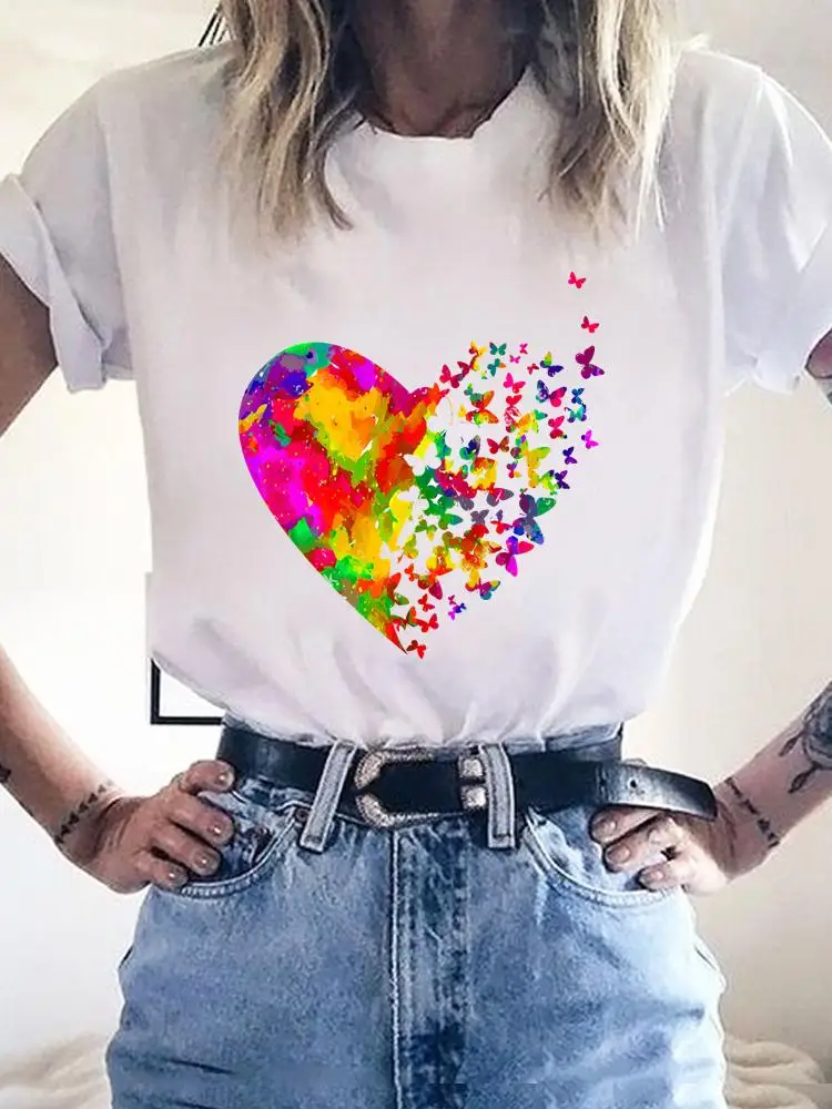 Женская футболка с принтом Love Heart Butterfly 90-х летняя графическим коротким рукавом