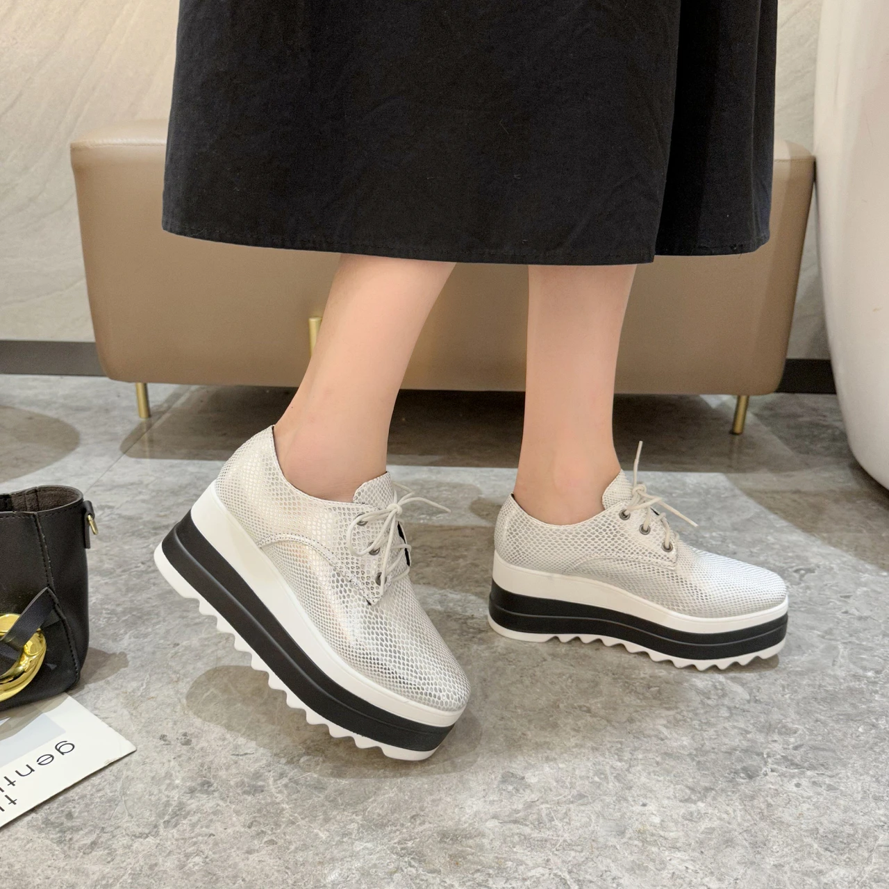 2023 Spring New Women Flat Platform Shoes Slip on Moccains Ladies Casual Shoes Woman Thick Sole Brogue Creepers Sneakers