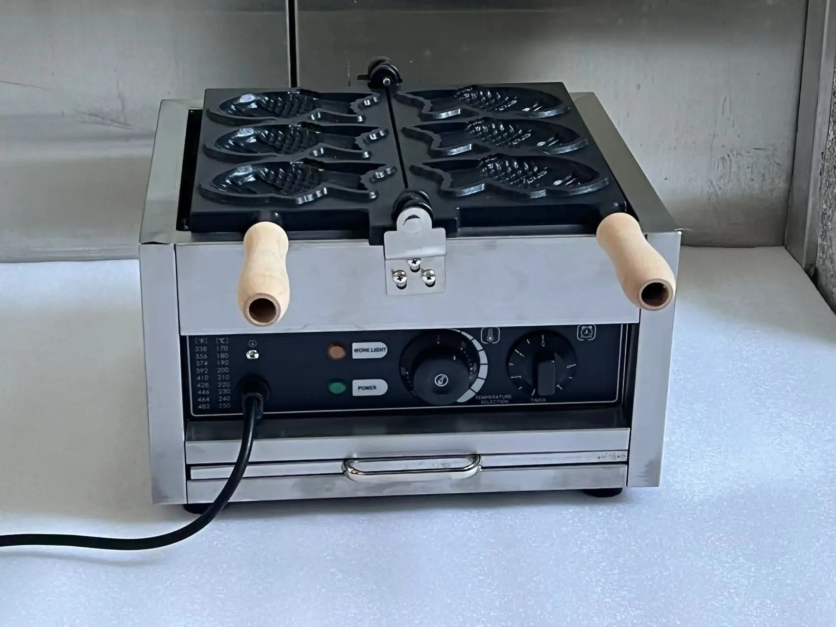 Slide image b40e6150765041e3be31e7f913fe08c2