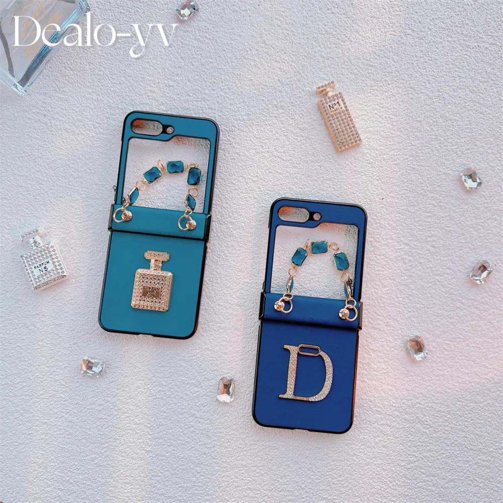 

Fashion Original Trend Design Phone Case for Samsung Galaxy Z Flip5 Bracelet with Flash Diamond Blue Woman's Shell for ZFlip5 4