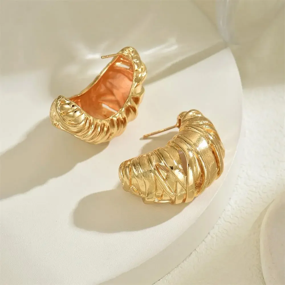 Exaggerated Chunky Waterdrop Earrings 18K Gold Plated Chubby Teardrop Moon Shape Women's Ear Stud Vintage Jewelry Party Gift