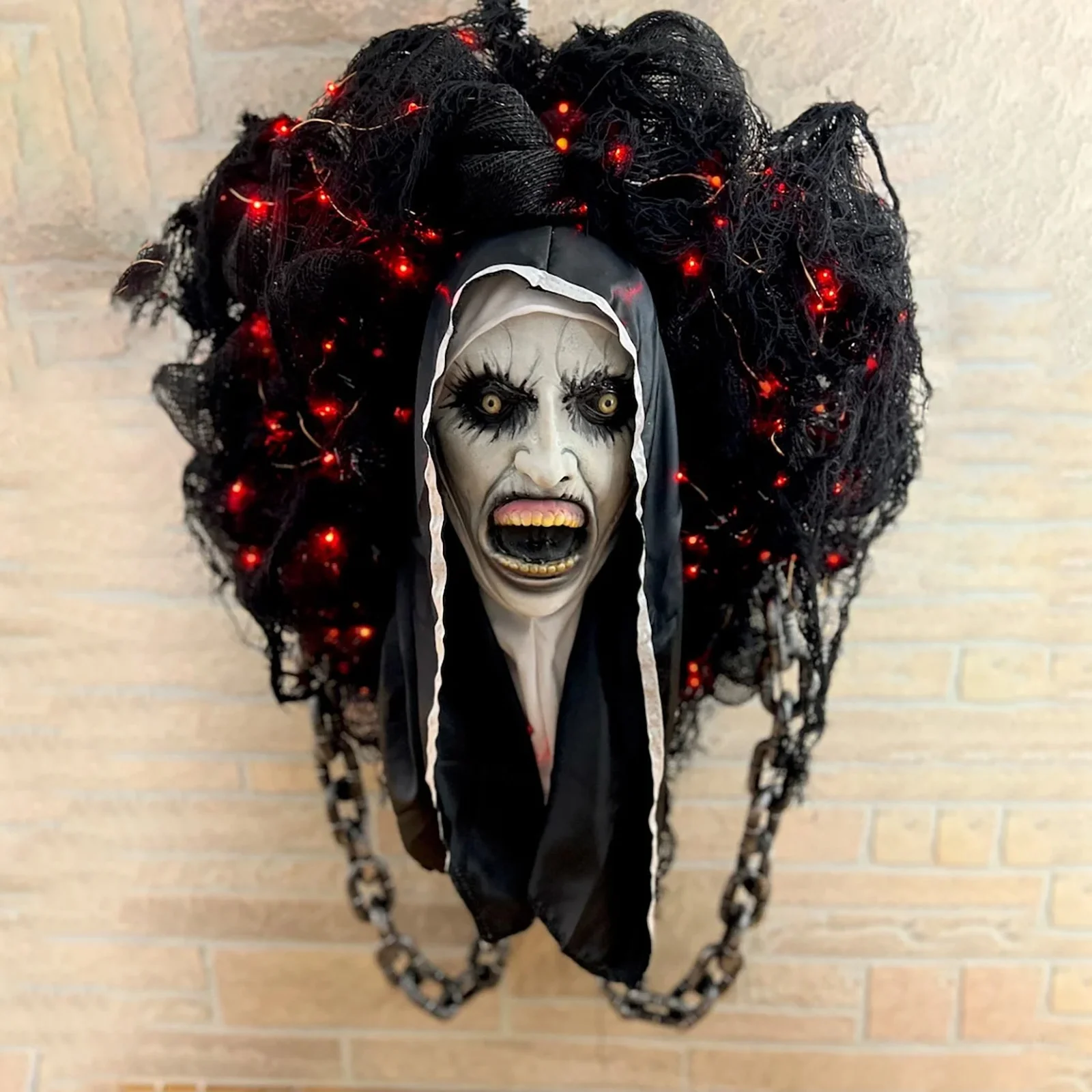 

Halloween Nun Valak Horror Wreath Horror Movie Wreath Nonwoven Chain Nun Horror Wreath Decoration Halloween Nun Horror Wreath 1P