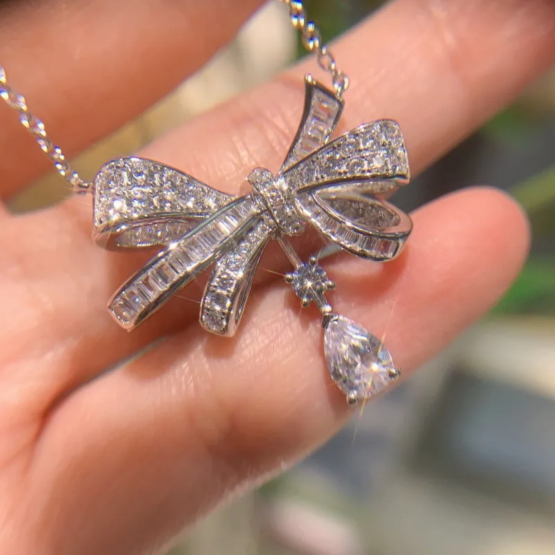 Follow Cloud 5*7MM 1CT D Color VVS1 Fancy Bowknot Created