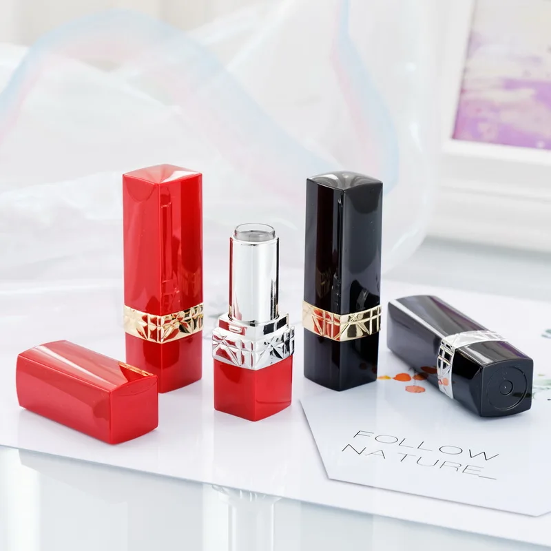 

200pcs Spot manufacturers lipstick empty tube with the same red black plastic square lipstick packaging 12.1mm