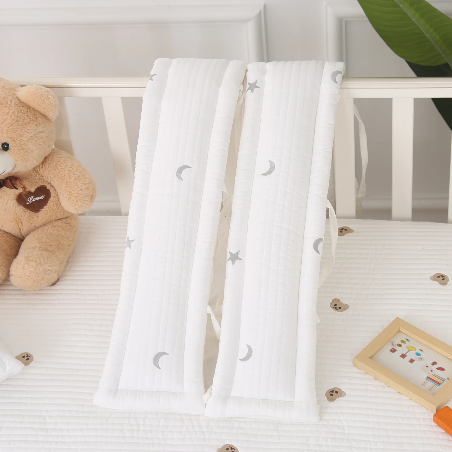 Pure Cotton Bumpers for Baby Beds Soft Edge Guards to Prevent Bumps Cushion Fences for Joint Beds with Anti-Bite Strips