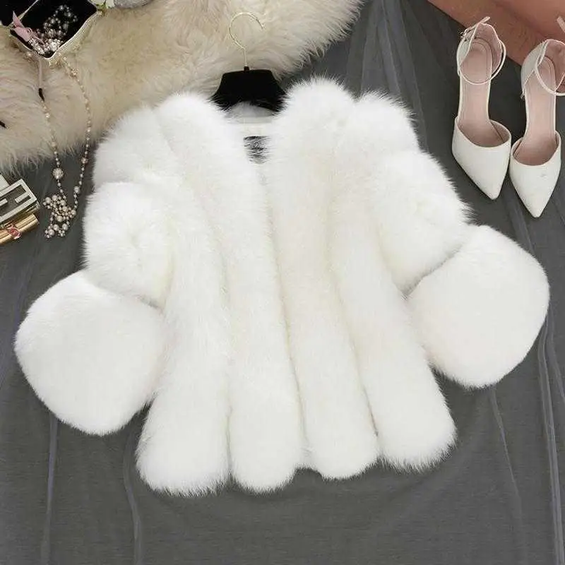 

Fashion Artificial Fur Coat Women Girls Fluffy Faux Fur Short Thick Coats Jacket Furry Party Overcoat 2022 Winter Faux Fur Coat