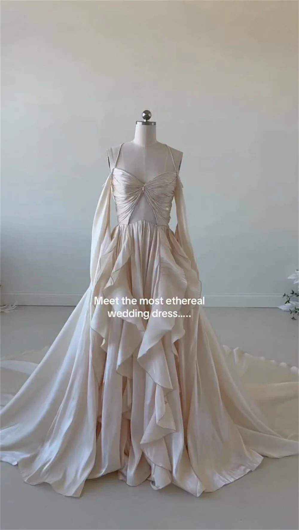 Tokyo Customized Luxury Ruffled Bell Sleeves Wedding Dresses Spaghetti Straps Bridal Gowns Court Train Wedding Gowns 2026