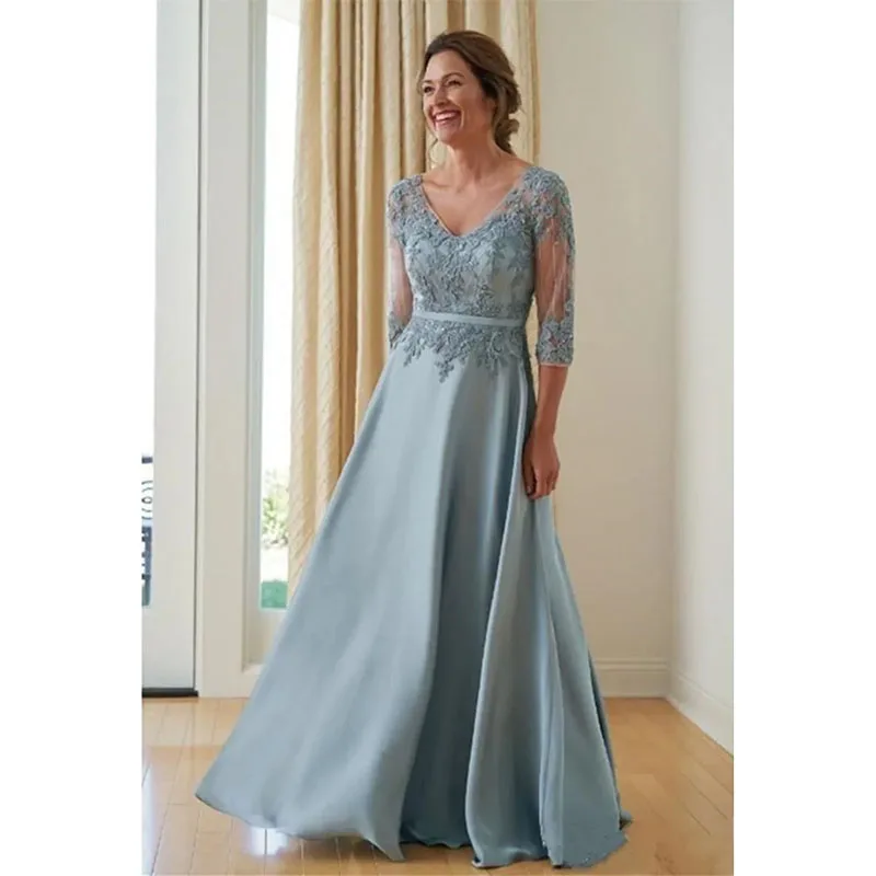 A-Line/Princess V-Neck Half Sleeves Split Side Mother of the Bride Dresses with Applique & Ruched main image 1