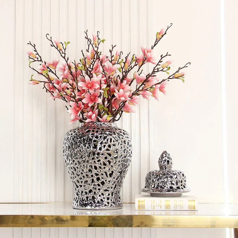 Ceramic Checkmate Jar Hollow Gold Ginger Jar Flower Vase Hollow Storage Tank Porcelain Handicraft Home Decoration Accessories 5