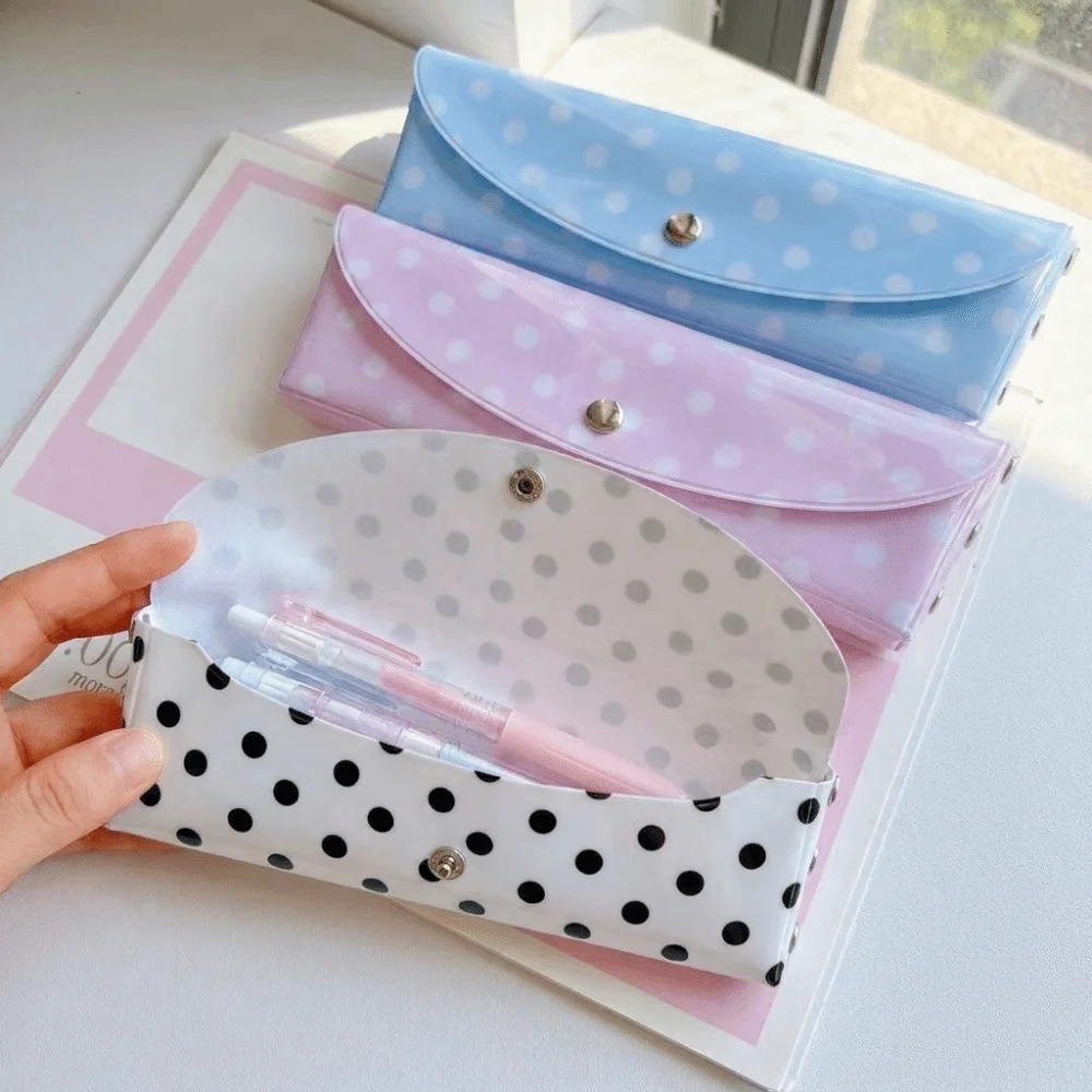 Astuccio in PVC a pois con chiusura a bottone a pressione, design portatile, custodia leggera e resistente, organizer per cancelleria per studenti - immagine 3