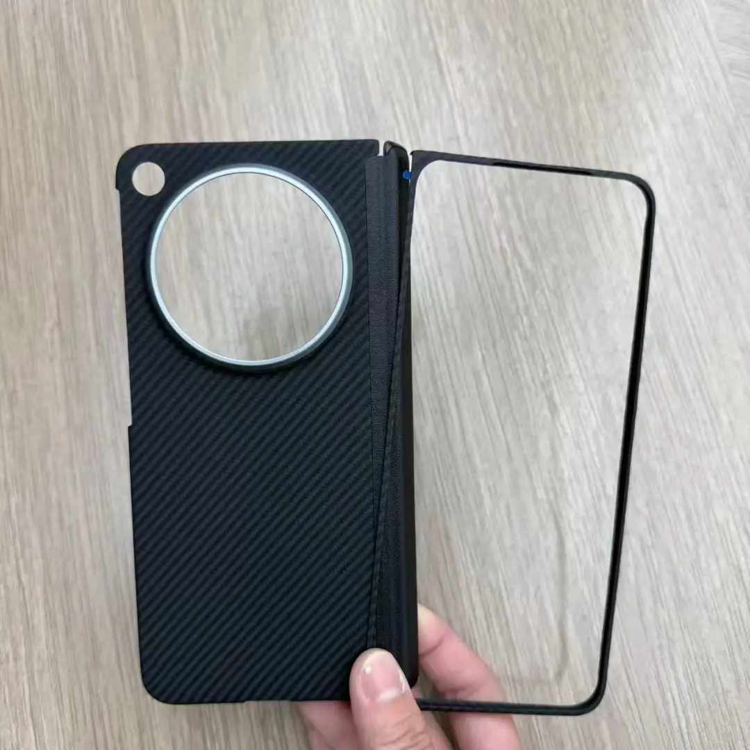 Ultra-Thin Aramid Fiber Kevlar Carbon Case with MagSafe Compatibility