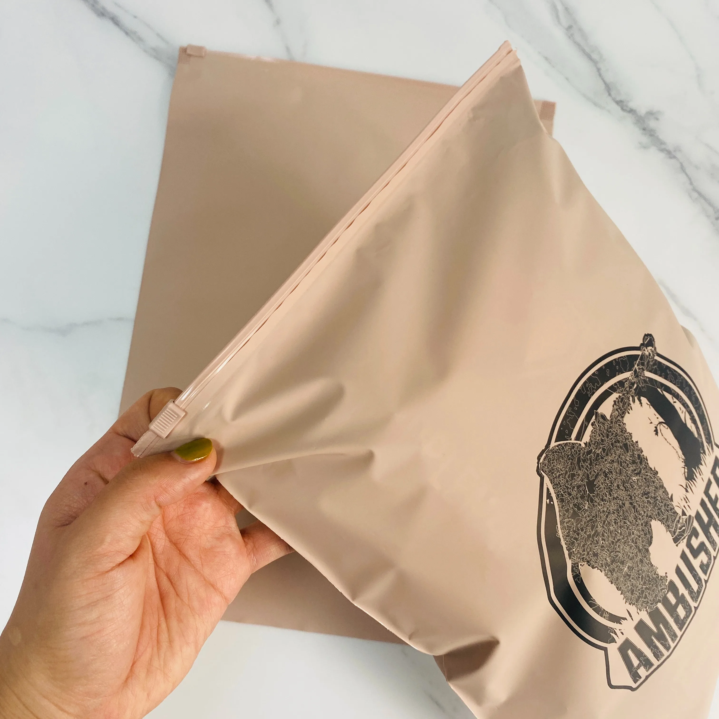 Packaging Plastic Zip Lock Bags For Clothes Lock Plastic Bag