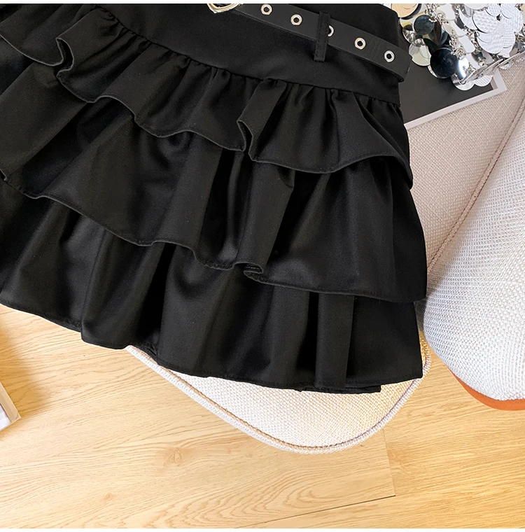 Gothic Mini Skirt with Hanging Grommet Strap Tiered Ruffles High Waist Tartan Skirt Women Teen-Girl Grunge Punk Rock Y2K Outfit