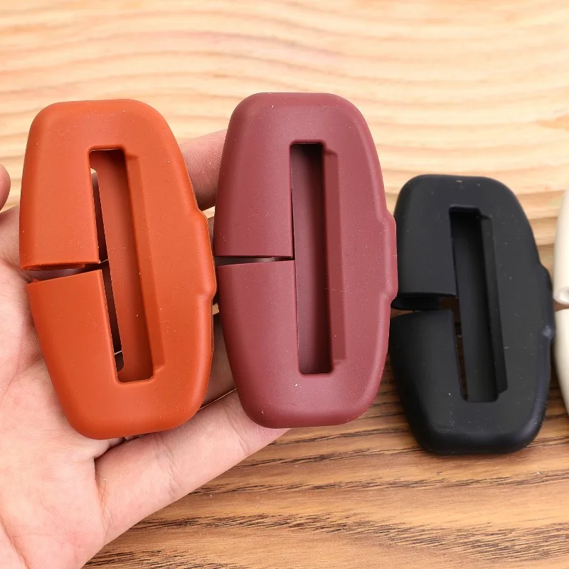 Silicone Seat Belt Buckle Cover Universal Anti-Scratch & Anti-Rattle Buckle Protector for Car Interior Soft Protective Cover Set