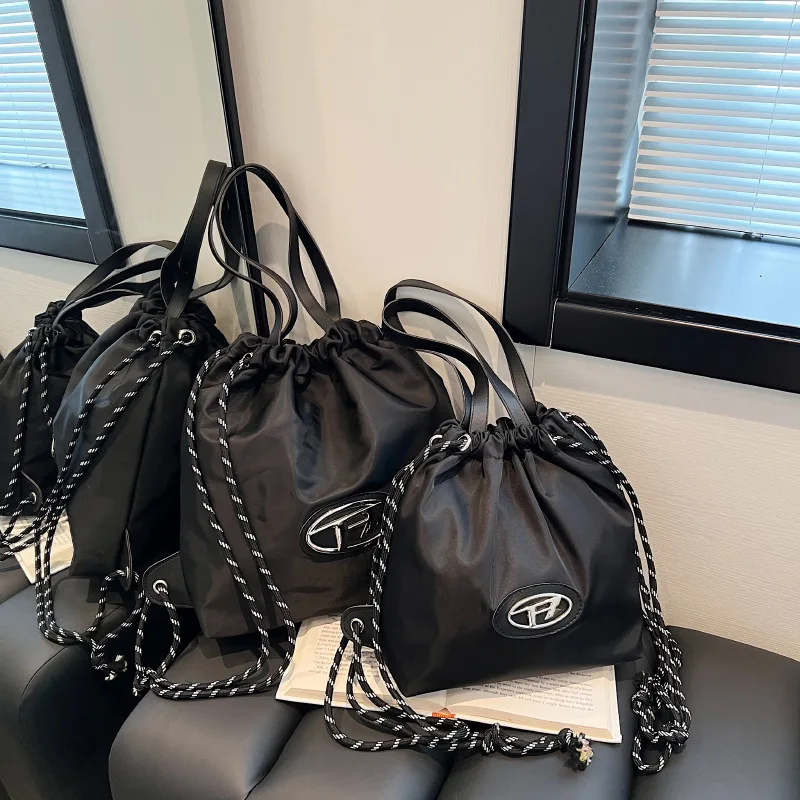 Popular Shoulder Bag High-end Feeling Crossbody Oxford Cloth Shoulder Bag Backpack Niche Unique Small Drawstring Bucket Bag