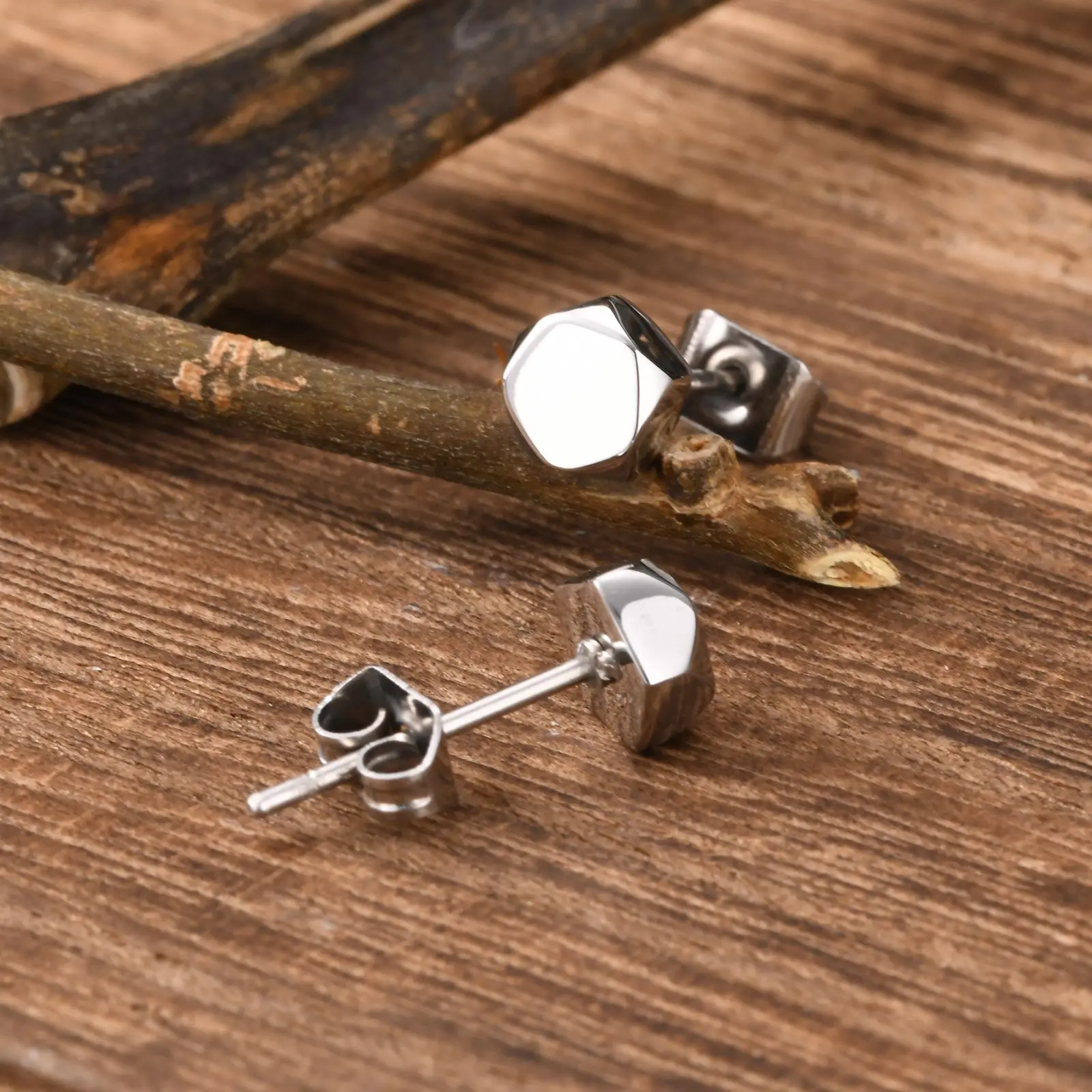 6 mm kleine süße Rauten-Schraubkugel-Ohrstecker für Damen/Herren, geometrische sechseckige Ohrknochen-Ohrstecker, einfacher Schmuck – Detail 27