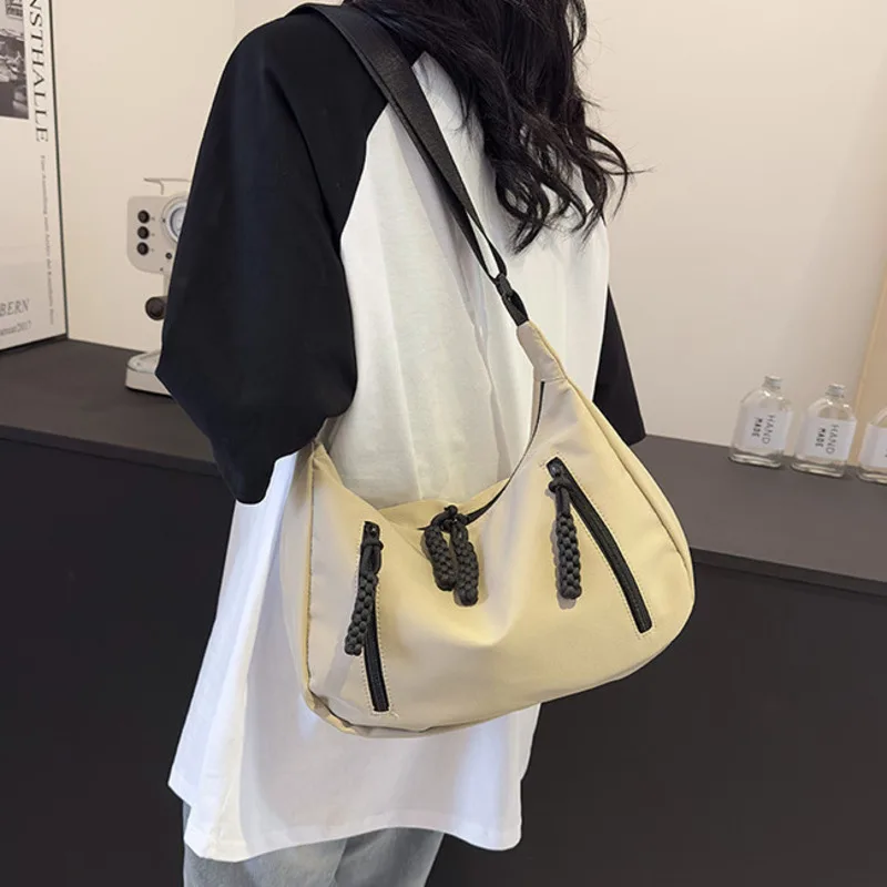 2024 New Simple Canvas Women's Crossbody Bag Leisure Fashion Exquisite Commuter Bag Multicolour High Quality Large Capacity