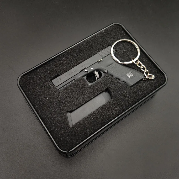 TIMQUA Mini Llavero Accesorios, Llavero En Forma De Pistola Genial Regalo Para Hombres, Negro
