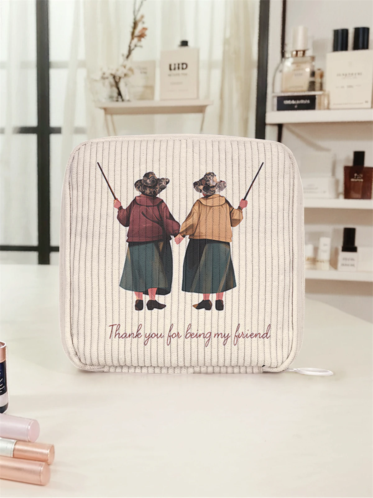 Friend pattern printed sanitary napkin storage bag, women's lightweight tissue bag, sanitary tissue bag