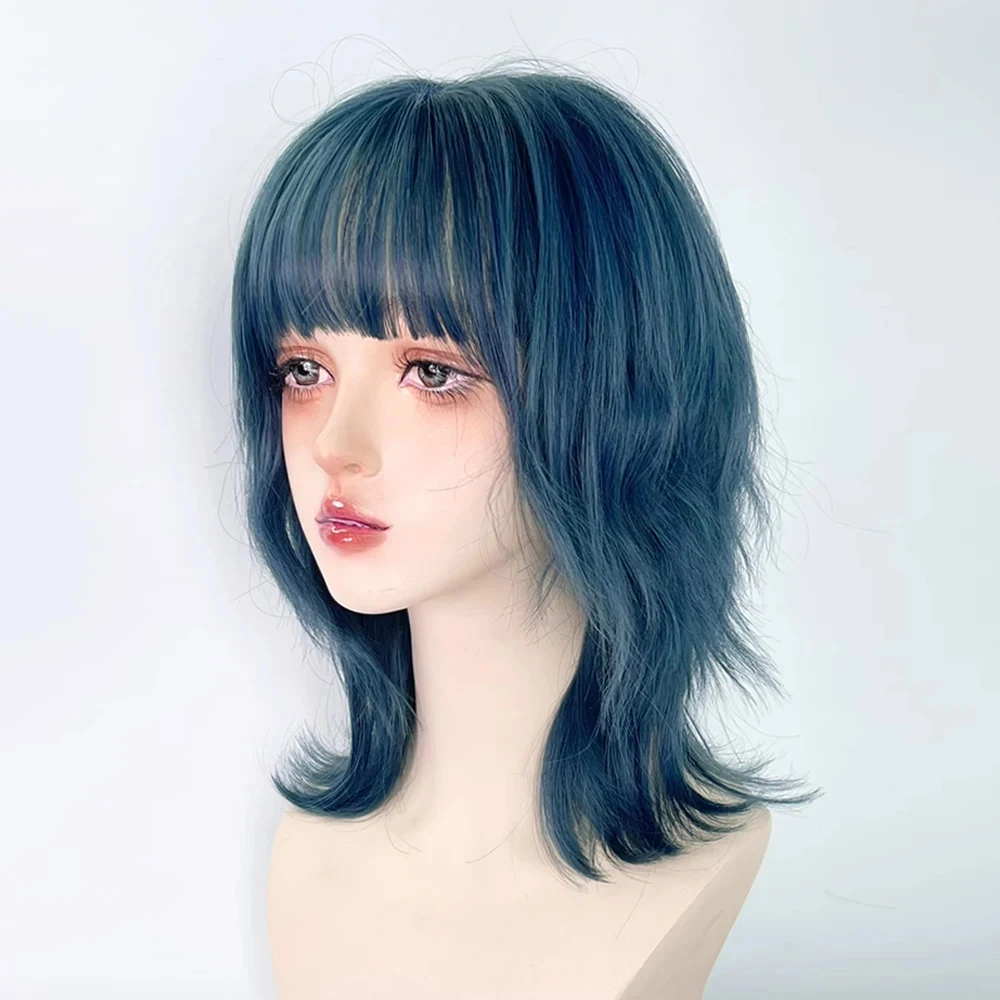 Blaue synthetische Mullet-Perücke mit Pony, kurze, gerade Lolita-Anime-Cosplay-Perücke mit flauschigem Haar für die tägliche Party – Detail 3