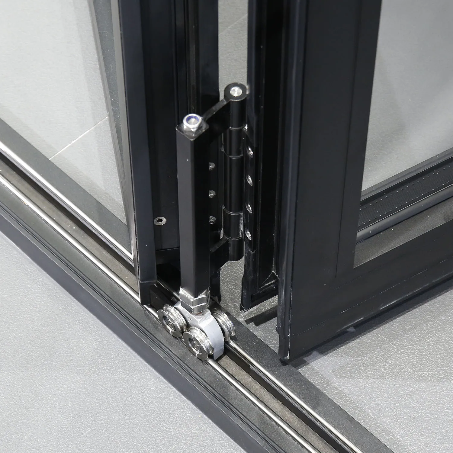Villa Thermal Break Aluminum Glass Door Double Glazed Metal Narrow Frame Patio Bifold Door Accordion Type Folding