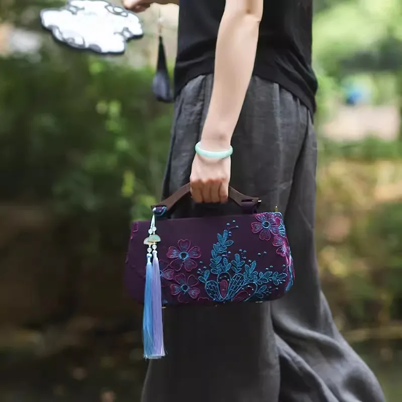 NEW Lace Embroidery Flower Bag Vintage Fashion Style Bags Women's Handbags Purse Top Handle Shell Lock Bags Fringe Tassel