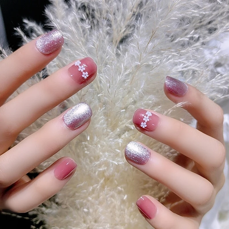 24 шт. блестящие накладные ногти Короткие Розовые Красивые белые цветы