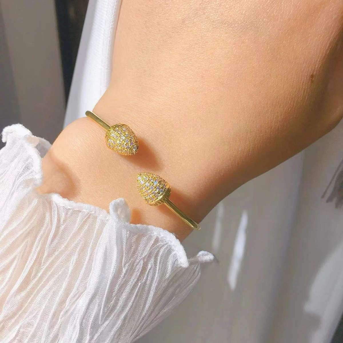 Fashion Arab Dubai Style Bracelet Luxurious Jewelry Copper Micro Inlay Zircon Oval Bangle Wedding Gift Jewelry for Women 3