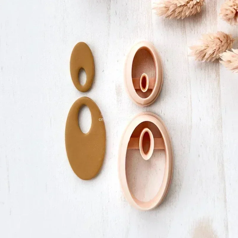 Polymer Clay Cutter 2Pcs/Set Geometric Hollow Shape Polymer Clay Mold Cutters DIY Earring Jewelry Pottery Clay Cutting Tools