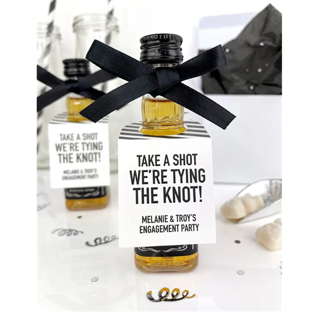 

50 снимков. Мы подвязываем узлы. Индивидуальные свадебные сувениры, помолвка и репетиция.