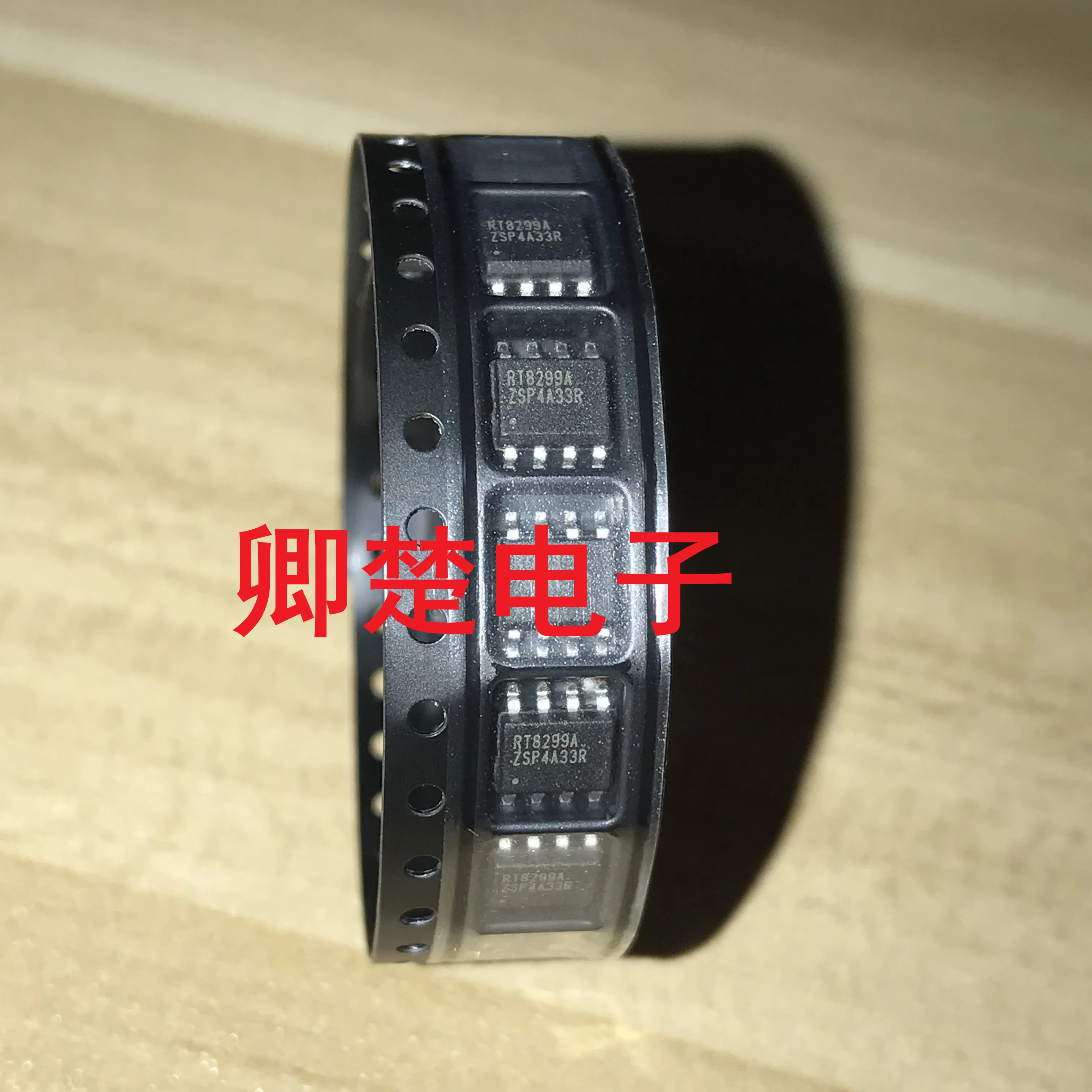 

30 шт. Оригинальный Новый RT8299AZSP SOP