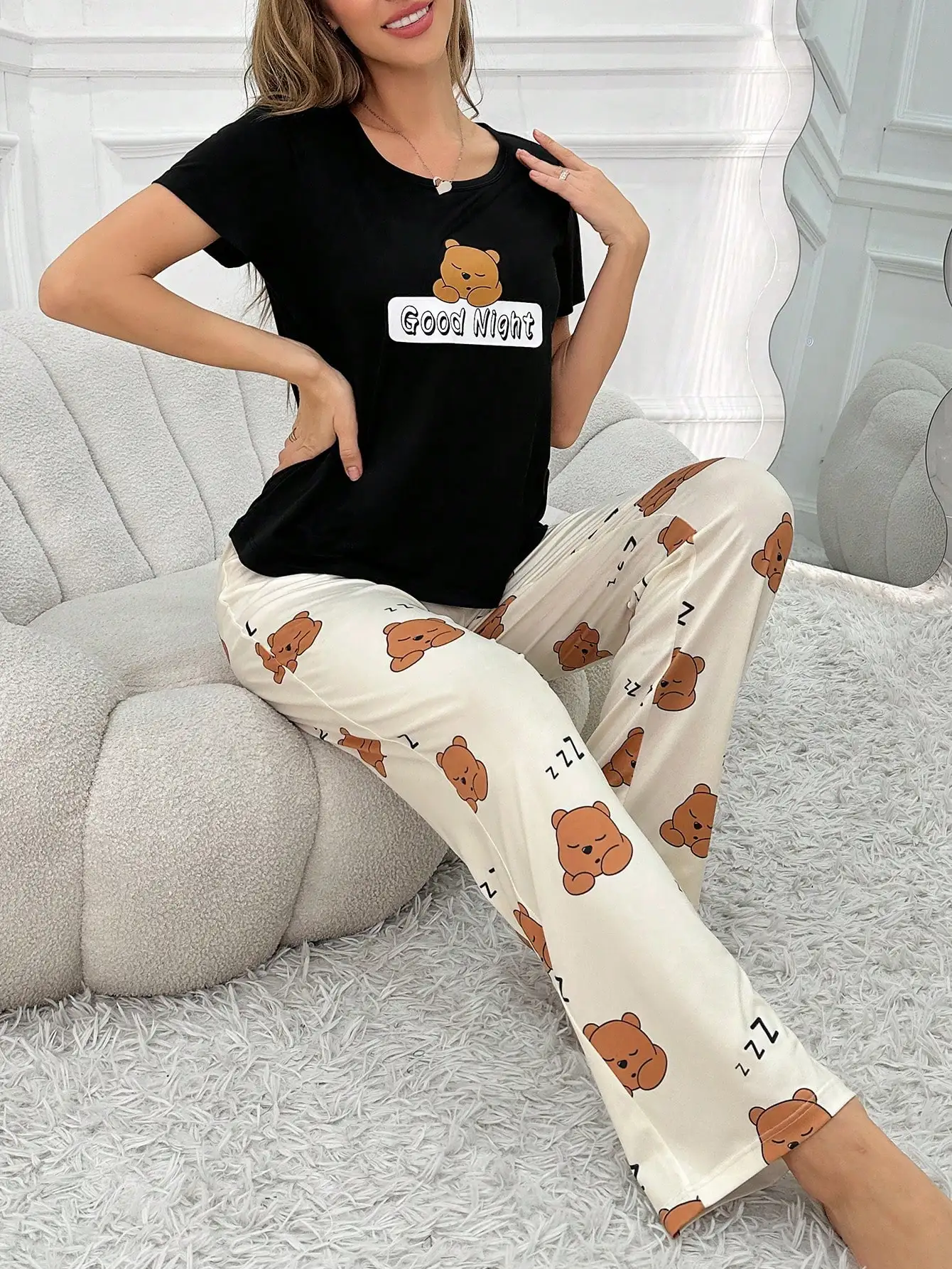 2-Piece Set of Women's Four-Season Pajamas, Casual and Cute Cartoon 4