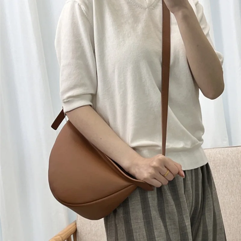 

Высококачественная нишевая модная сумка через плечо из первого слоя воловьей кожи в стиле ретро, универсальная сумка-банан