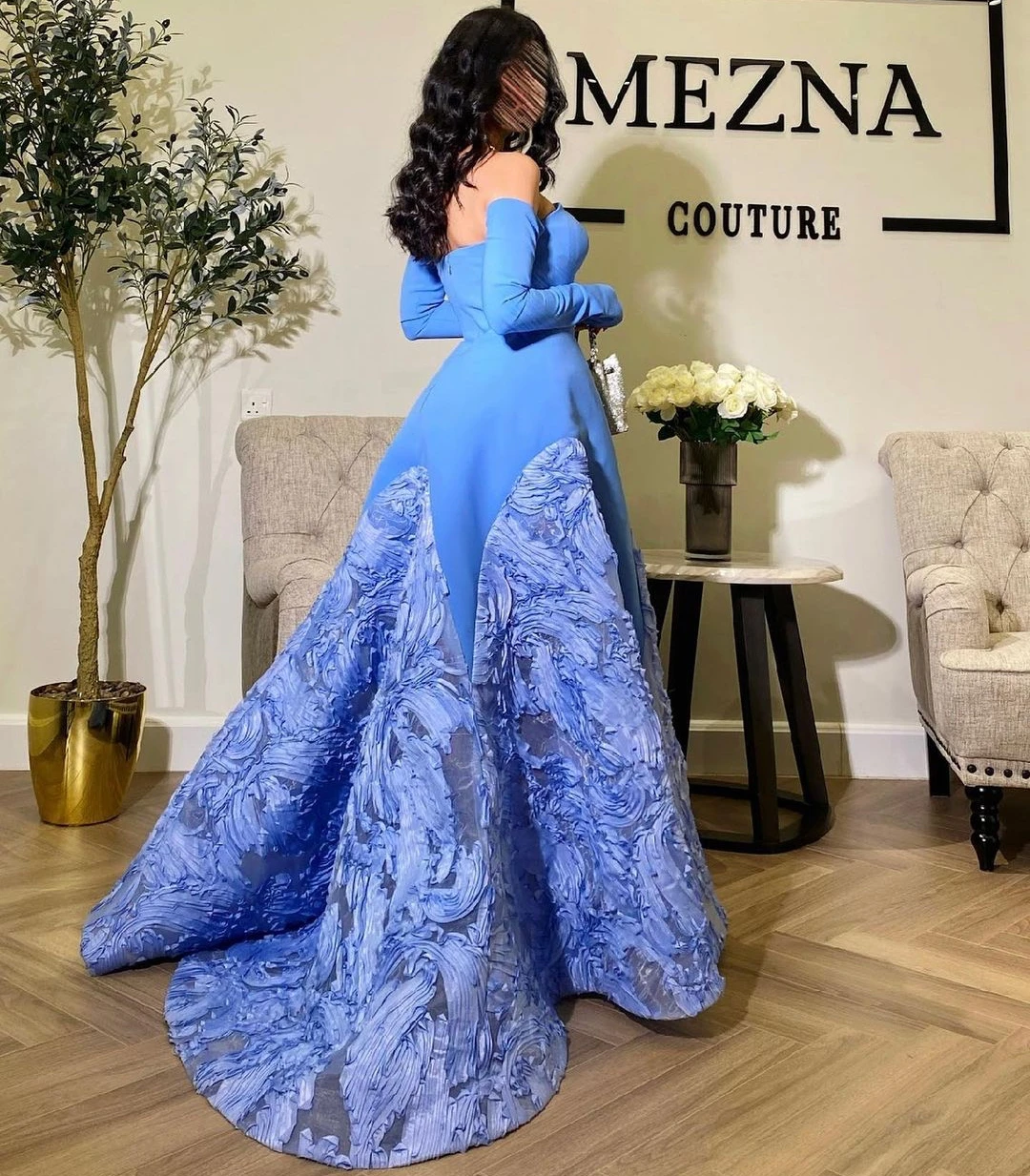 

Платье на молнии с длинным рукавом, без бретелек