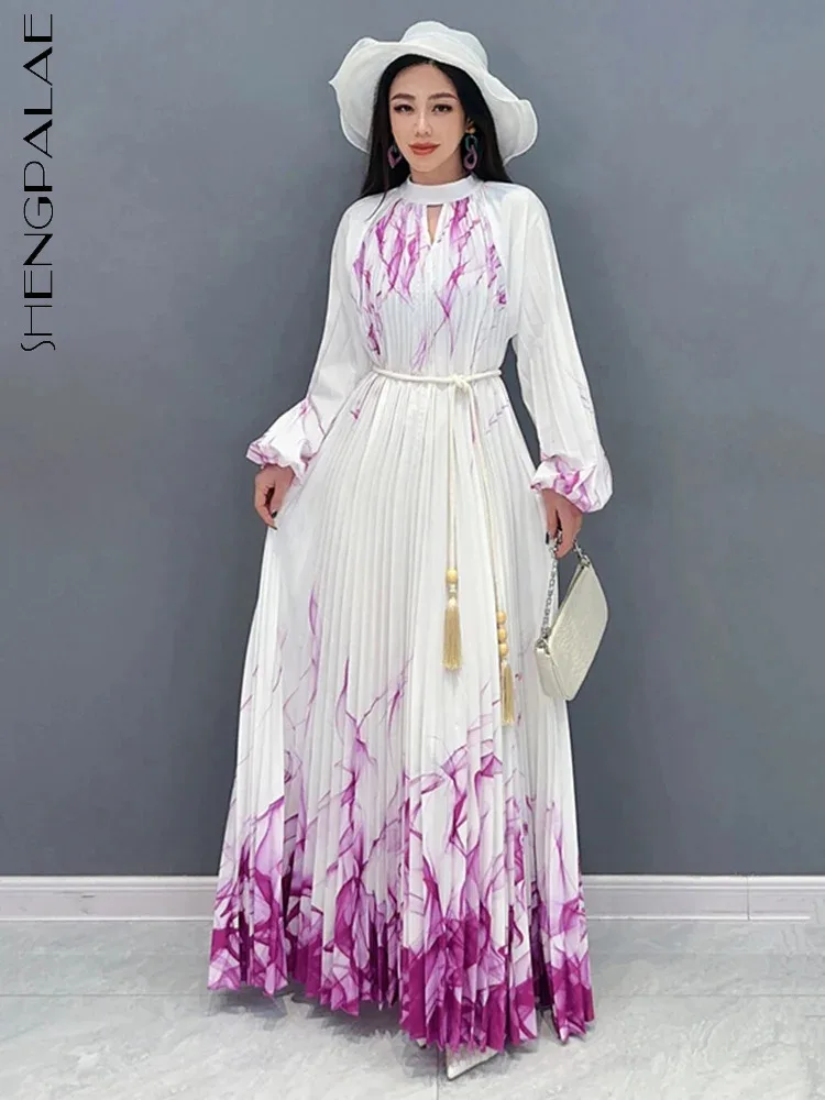 

SHENGPALAE Fashion Women Printed Pleated Dress Elegance Contrast Color O-neck Lace Up Waist Vestido Spring 2024 New Tide 5R9405