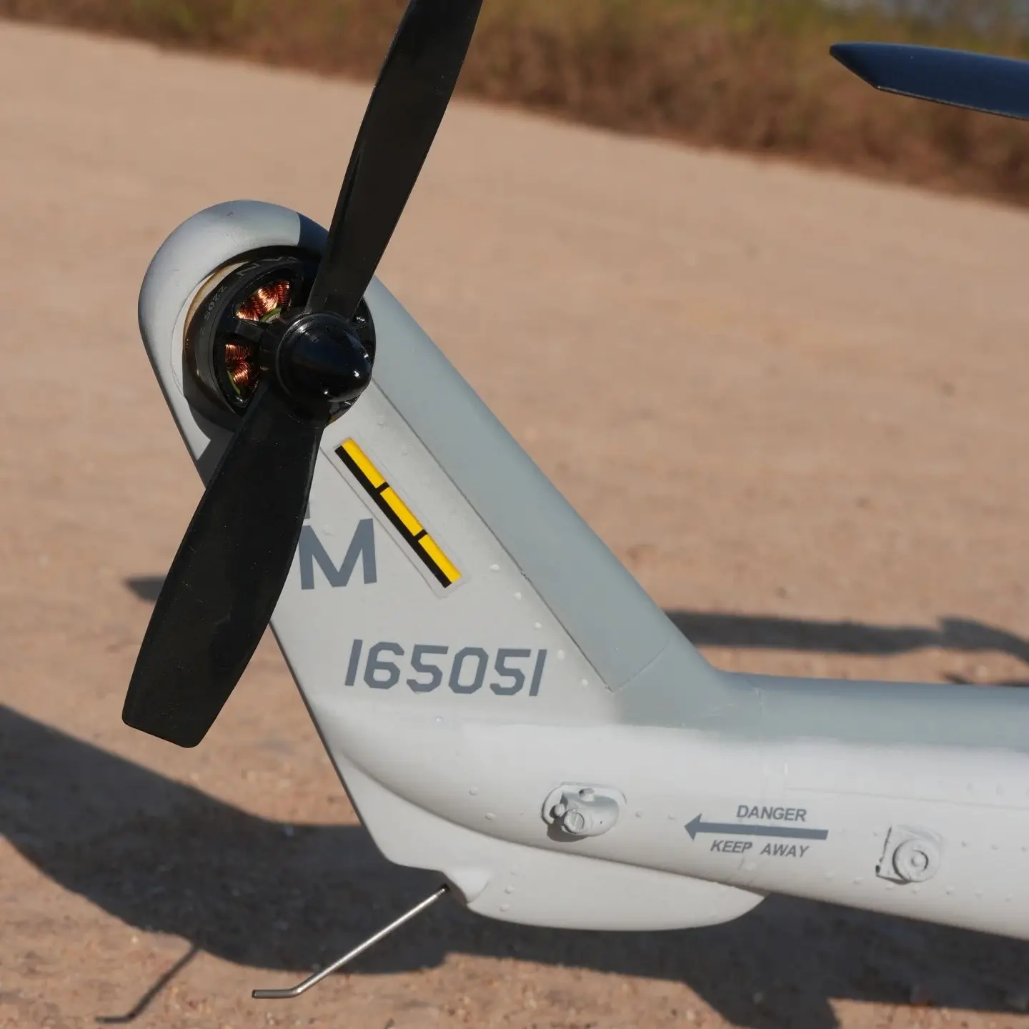 로반 AH-1W 470 사이즈 RC 취미용 스케일 헬리콥터 RTF 버전 (GPS 포함)